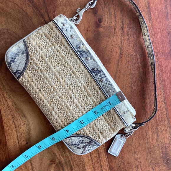 Coach Hampton wristlet straw and silver python - Picture 4 of 8